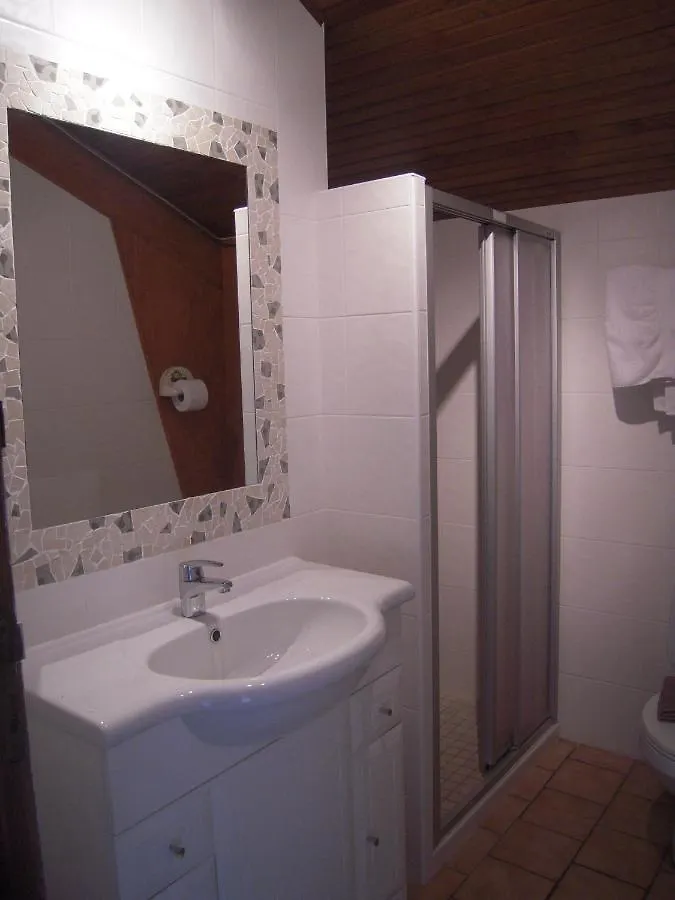 Le Belvedere De Mallet Bed & Breakfast Sarrus